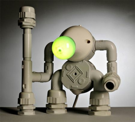 Лампа-робот